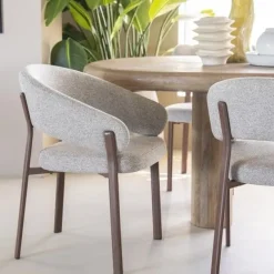 By Boo Eetkamerstoel Sedia with armrest - bruin