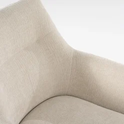 By Boo Eettafelstoel Bliss met armleuning - beige