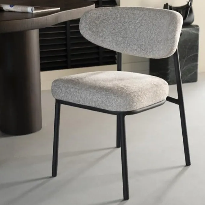By Boo Eettafelstoel Jari – beige