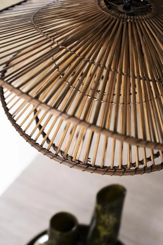 By Boo Hanglamp Yarin