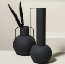 By Boo Vaas Bell klein - zwart