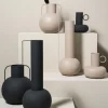 By Boo Vaas Bell medium - licht bruin
