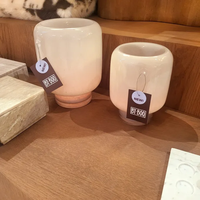 By Boo Vaas / Windlicht Solenne groot - taupe