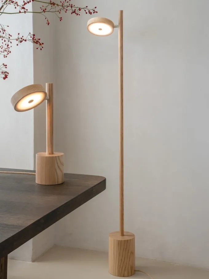 Good&Mojo Vloerlamp essenhout OKINAWA naturel