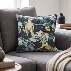 Light en Living Kussen 45x45 cm DAINTREE print zwart-groen van Light & Living