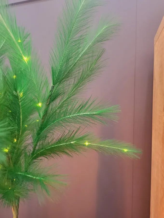 Light en Living Ornament LED 110 cm FEATHER donker groen
