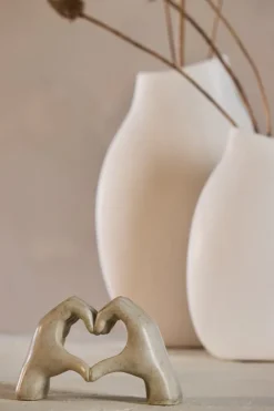 Light en Living Ornament 24,5x9,5x15 cm HANDS taupe grijs