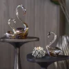 Light en Living Ornament 12x7x17 cm SWAN glas bruin+crème
