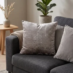Light en Living Sierkussen BOCANDA 45x45 cm - Zilver of Taupe met Croco-look