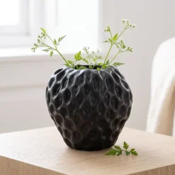Light en Living Vaas Strawberry zwart - Unieke aardbeivormige vaas - 15x14,5x14,5 cm