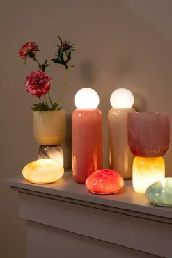 PTMD Alayna roze geribbelde pot met LED-verlichting aan de onderkant