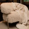 PTMD Fauteuil Hair Cream met champagne kleurige poten