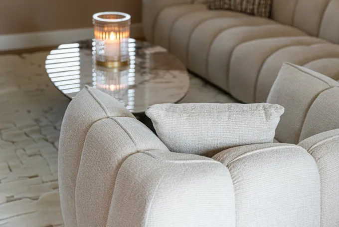 Richmond Interiors Bank Jezebel cream fancy