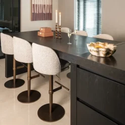 Richmond Interiors Barstoel Vesper mocca fancy draaibaar