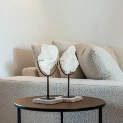 Richmond Interiors Faux koraal Jada op standaard wit