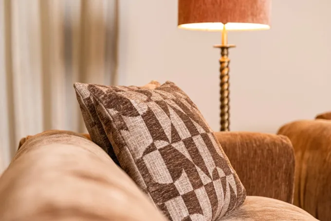 Richmond Interiors Kussen Aria bruin geomatric