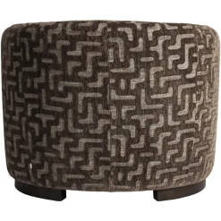 Richmond Interiors Lounge stoel Hannah bruin labyrinth fire retardant