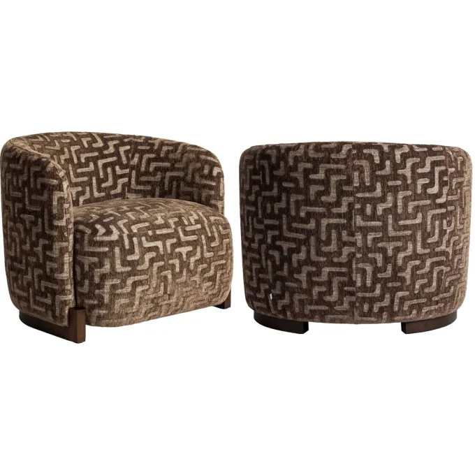 Richmond Interiors Lounge stoel Hannah bruin labyrinth fire retardant