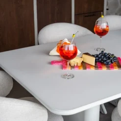 Richmond Interiors Outdoor eettafel Senza licht beige 220