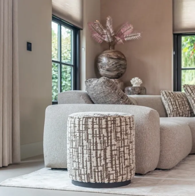 Richmond Interiors Poef & Voetenbank Lexie greige 45Ø