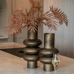 Richmond Interiors Vaas Megan brass antique