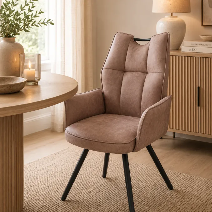 Wildeboer & v/d Weide Eettafelstoel Mabel met arm - stof C-Magnum 10