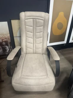 WoonMax Relaxfauteuil Queen Zorro Sand handbediening - Showroommodel