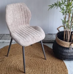 WoonStijl Eetkamerstoel Lende Boucle zandkleur