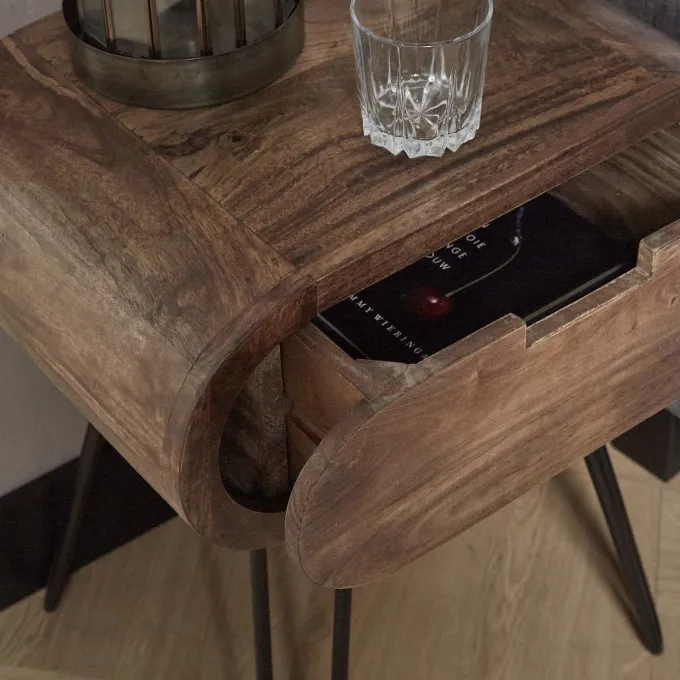 WoonStijl Nachtkastje Barrel met 1 lade - Mangohout & Zwart Metaal