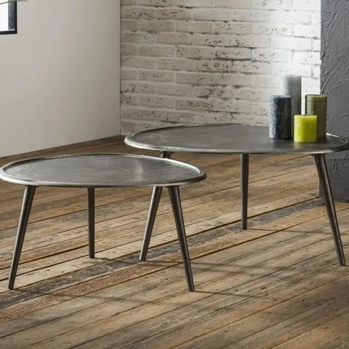 WoonStijl Salontafel Ø73cm met niervormig zand gegoten metalen blad. / Zwart Nikkel