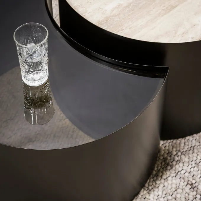WoonStijl Salontafel Metal half moon set van 2 keramiek travertin