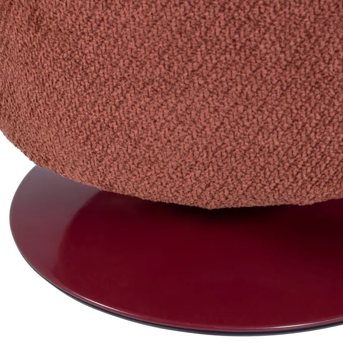 Woood Islen Poef Met Draaivoet Boucle Bordeauxrood