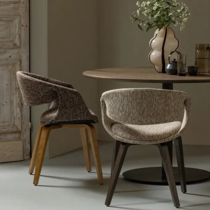 Woood Yossi eetkamerstoel bruin met houten poot naturel
